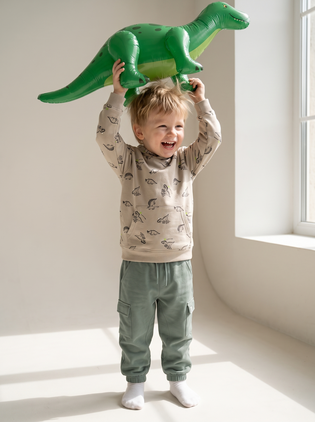 Beige Dinosaurs | Kapucnis pulóver fiúknak - klasszikus szabás